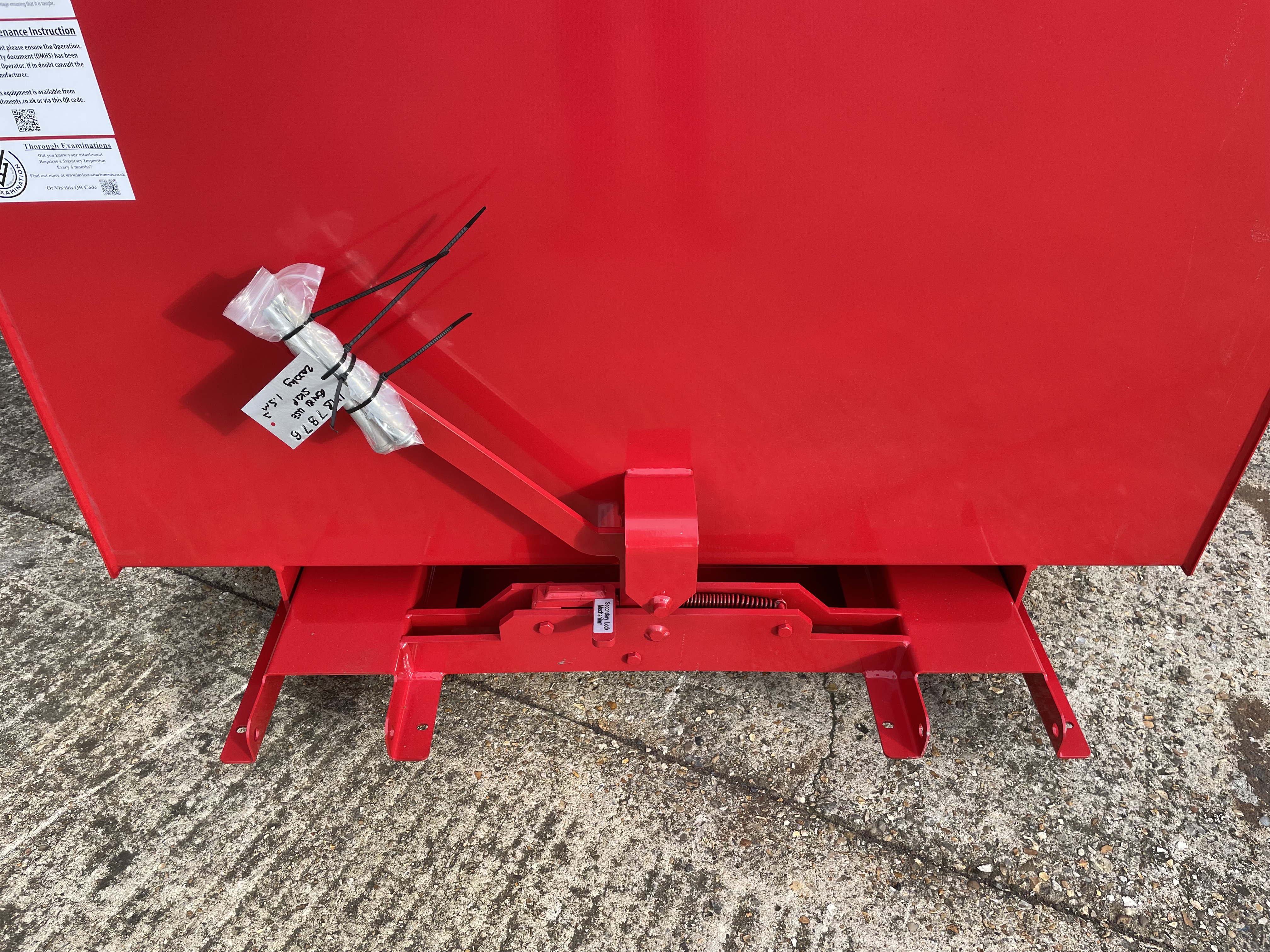 COMBI USE 2000KG SKIPS - detailed view 4 showcasing build quality and product features