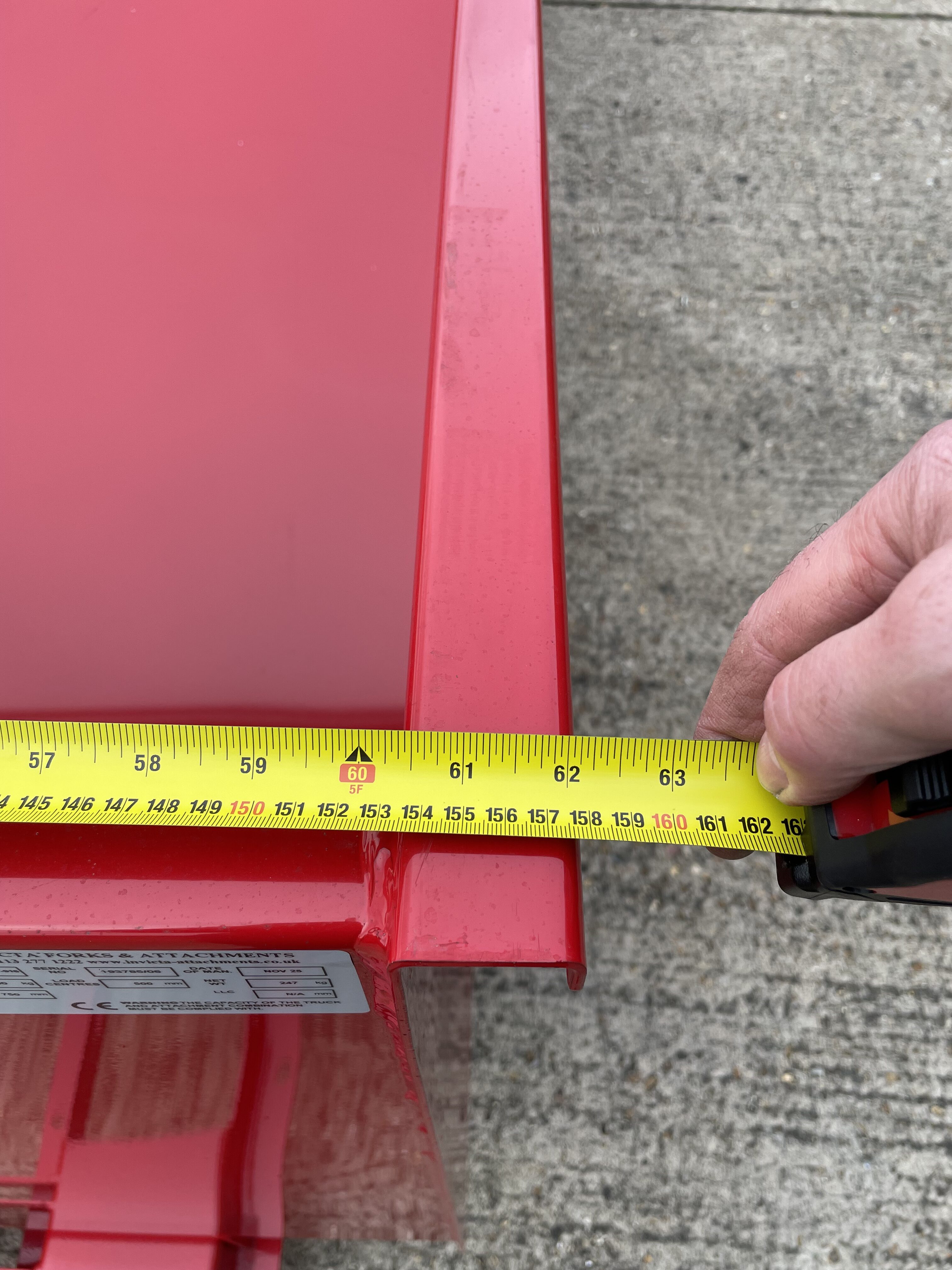 COMBI USE 2000KG SKIPS - detailed view 6 showcasing build quality and product features