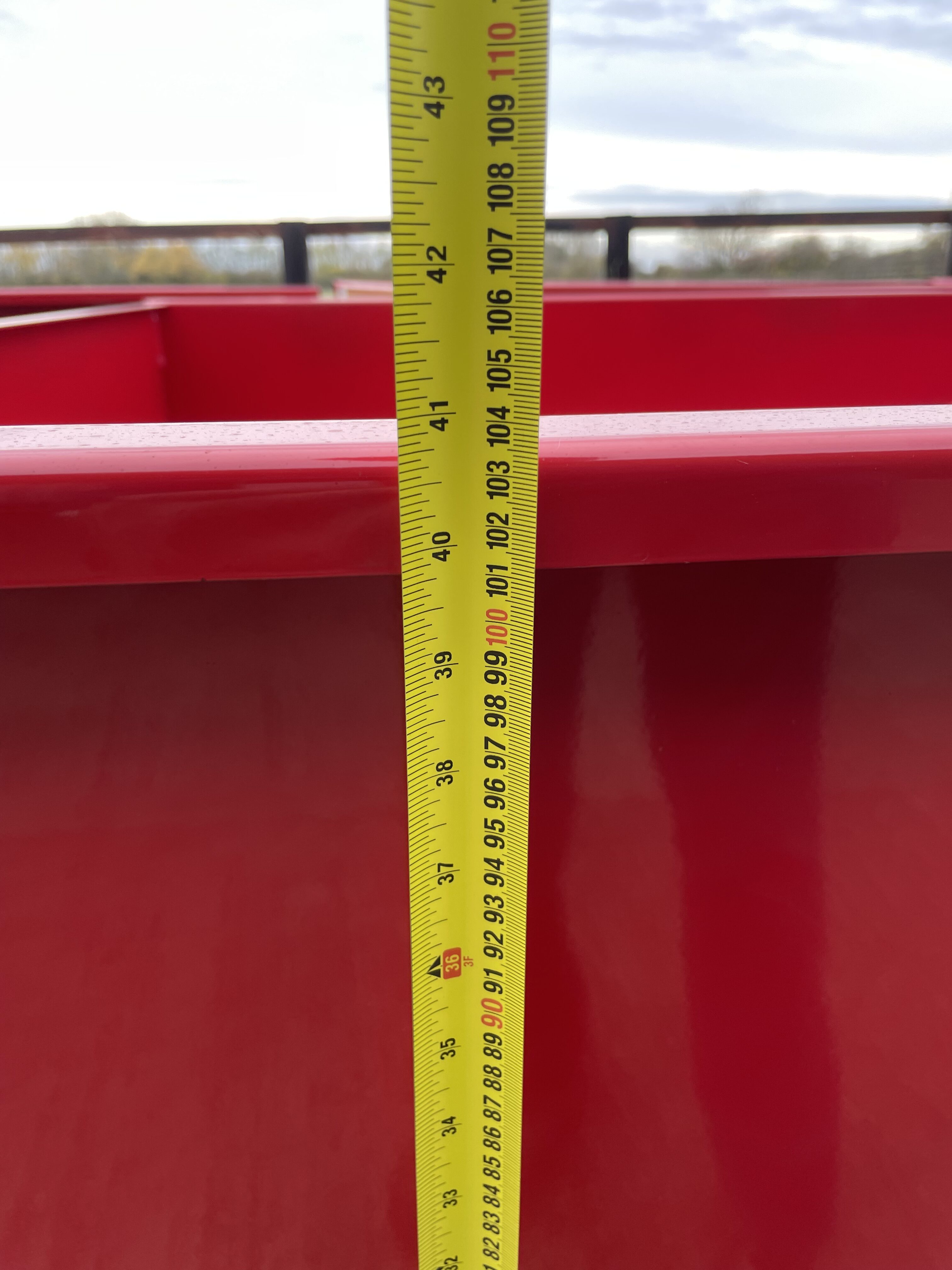 COMBI USE 2000KG SKIPS - detailed view 8 showcasing build quality and product features