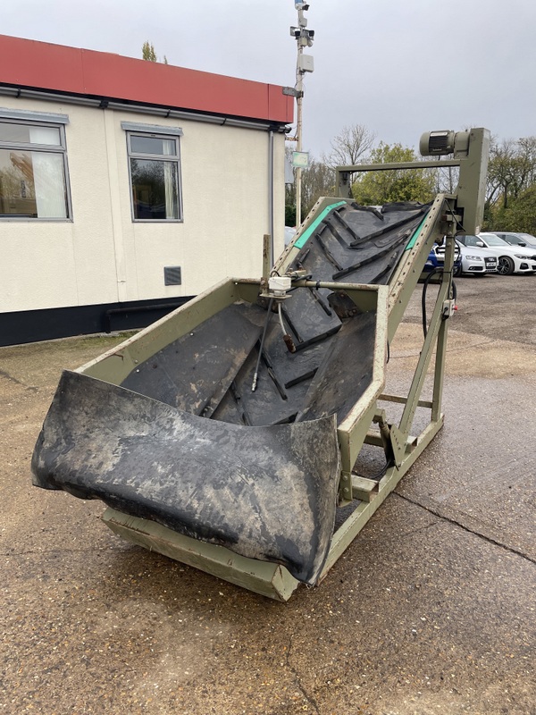 HERBERT FEED ELEVATOR 3.2M X 800MM