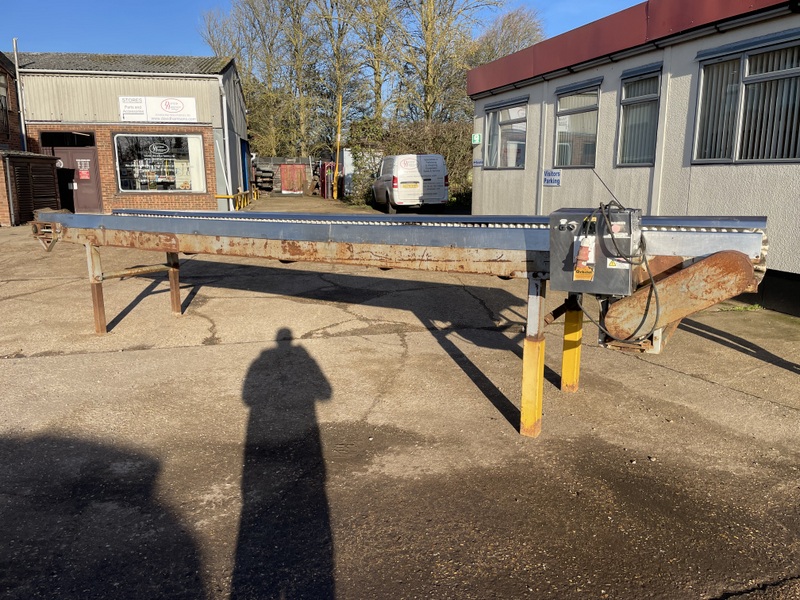 FLAT CONVEYOR WITH FLEXIWALL BELT - detailed view 3 showcasing build quality and product features