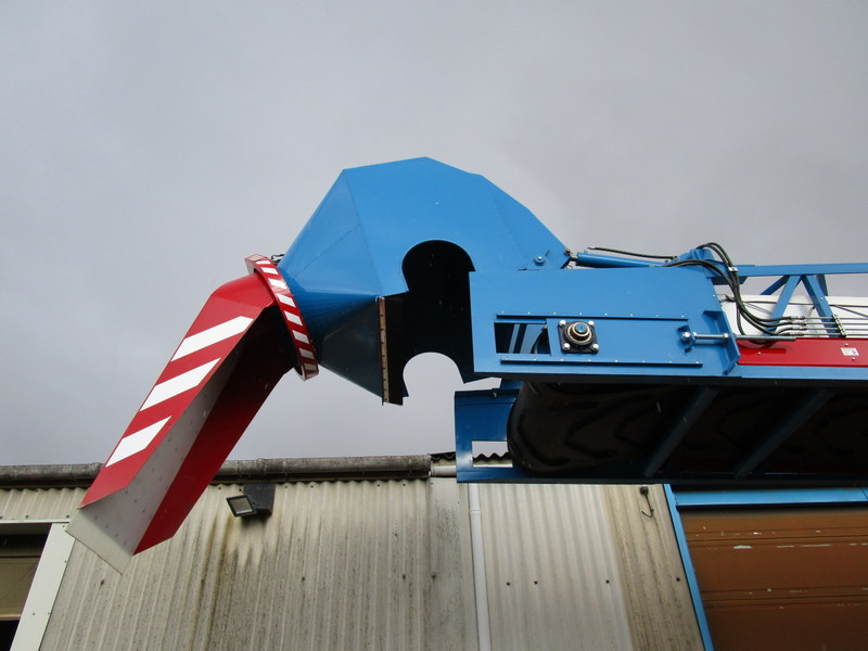 21M SHIPLOADER WITH TWO FEEDERS - detailed view 12 showcasing build quality and product features