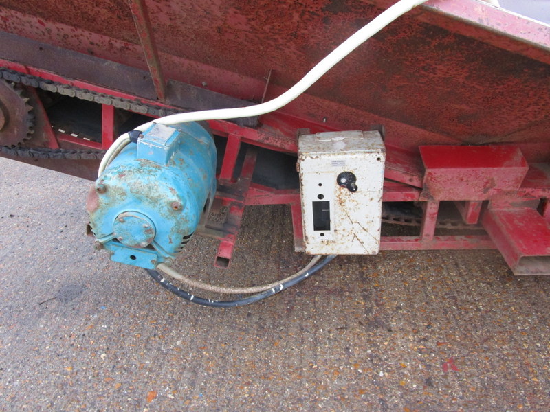 TONG NO.15 HOPPER WITH 900MM WIDE BELT - detailed view 5 showcasing build quality and product features