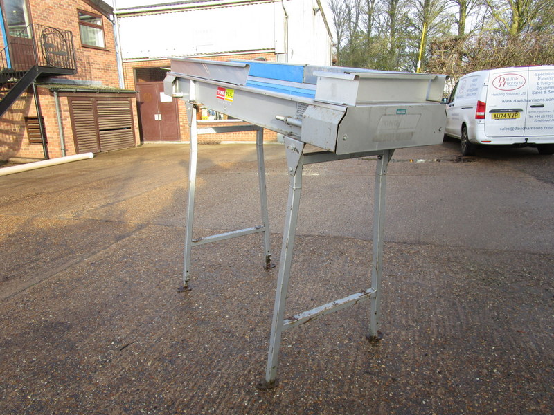 TONG PEAL FLAT CONVEYOR 2M X 450MM - detailed view 3 showcasing build quality and product features