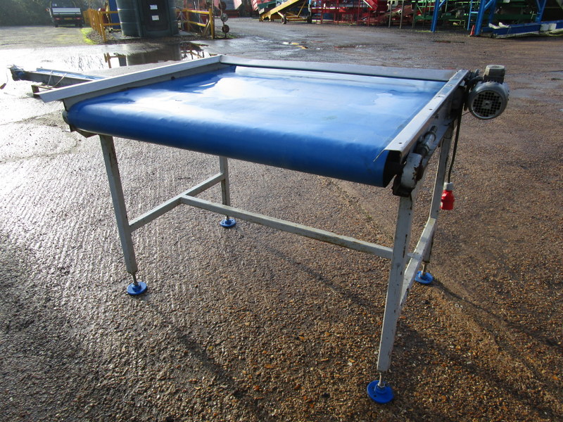TONG FLAT CONVEYOR 1.1M X 1200MM - detailed view 5 showcasing build quality and product features