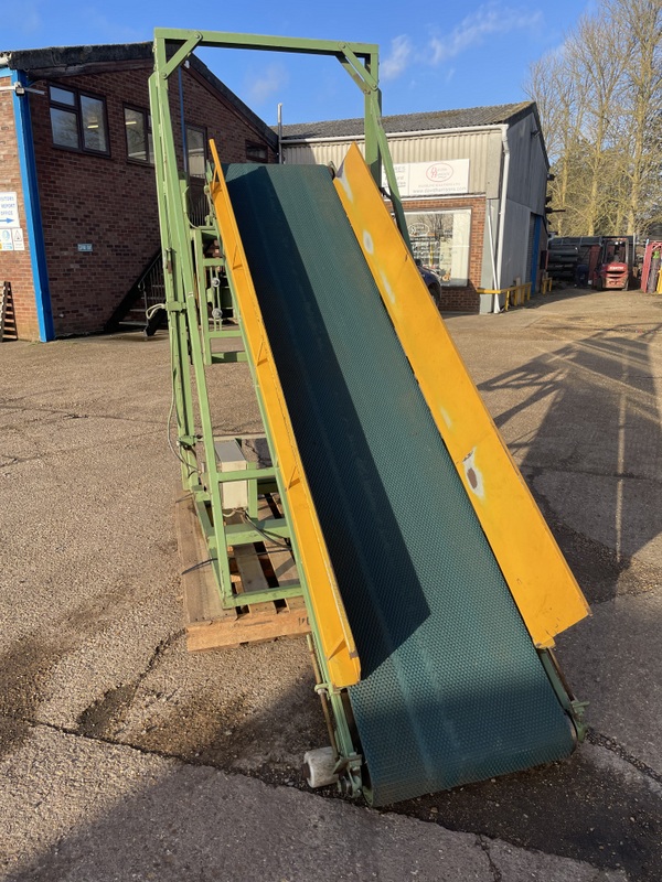 BAG ELEVATOR 3.3M X 650MM