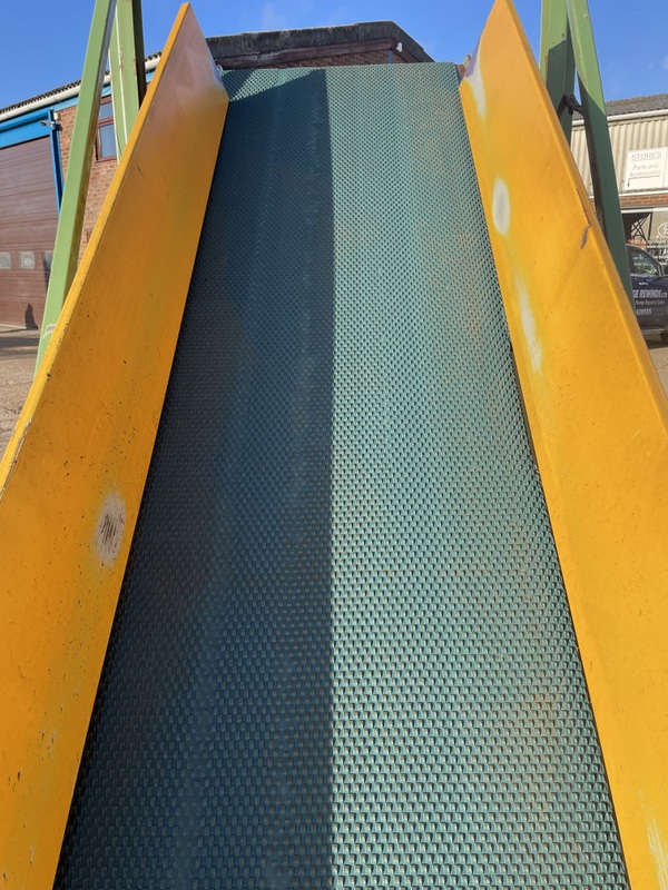 BAG ELEVATOR 3.3M X 650MM - detailed view 4 showcasing build quality and product features