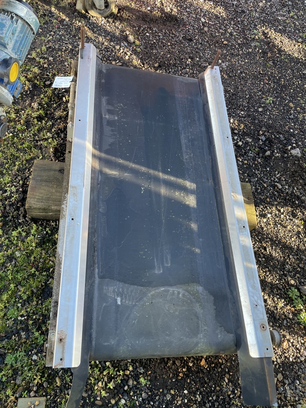 TONG FLAT CONVEYOR 1.4M X 600MM - detailed view 5 showcasing build quality and product features