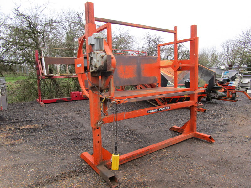 DOWNS BOXMASTER CENTRE PIVOT BOX TIPPER