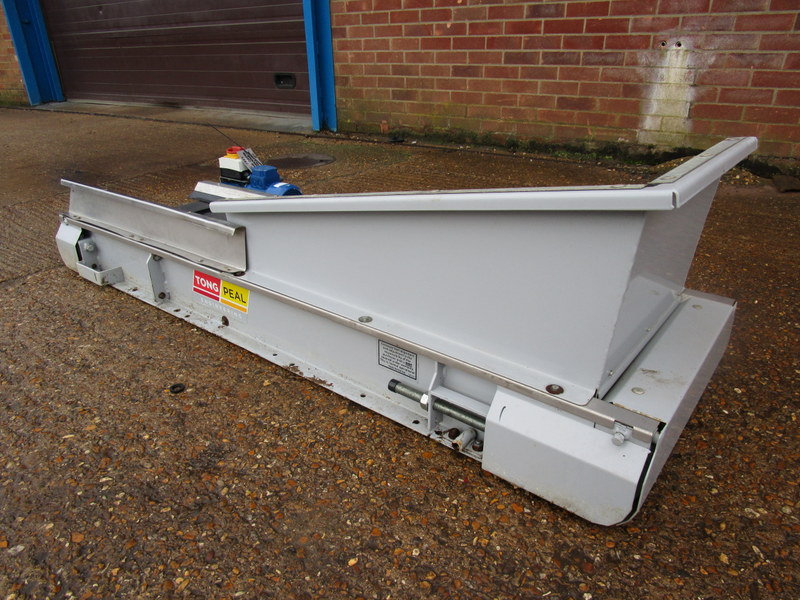 TONG CLEATED CONVEYOR 1.7M X 450MM - detailed view 4 showcasing build quality and product features