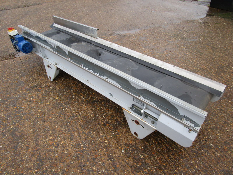 TONG FLAT CONVEYOR 2.2M X 450MM - detailed view 5 showcasing build quality and product features