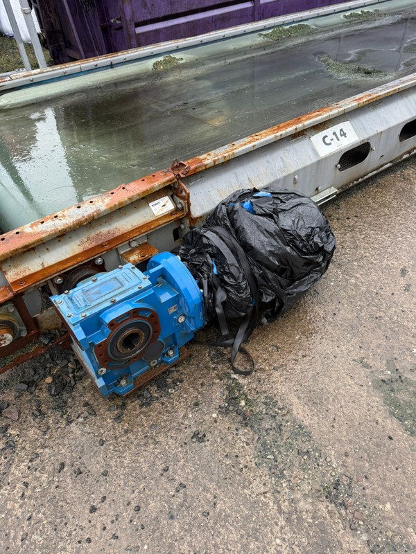 NIHOT HEAVY DUTY FLAT BELT CONVEYOR 10M X 2M - detailed view 4 showcasing build quality and product features