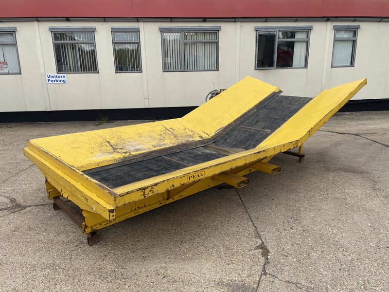 PEAL NO 15 HOPPER