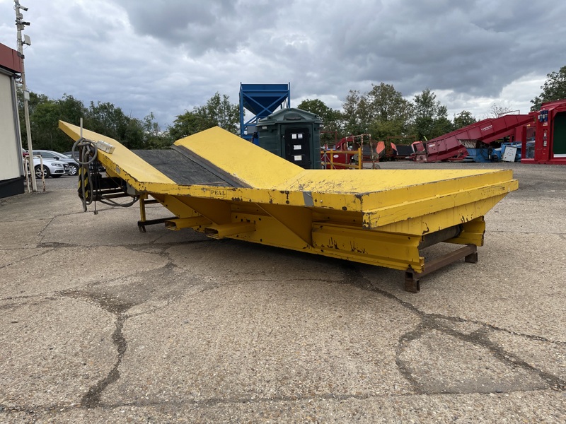 PEAL NO 15 HOPPER - detailed view 9 showcasing build quality and product features